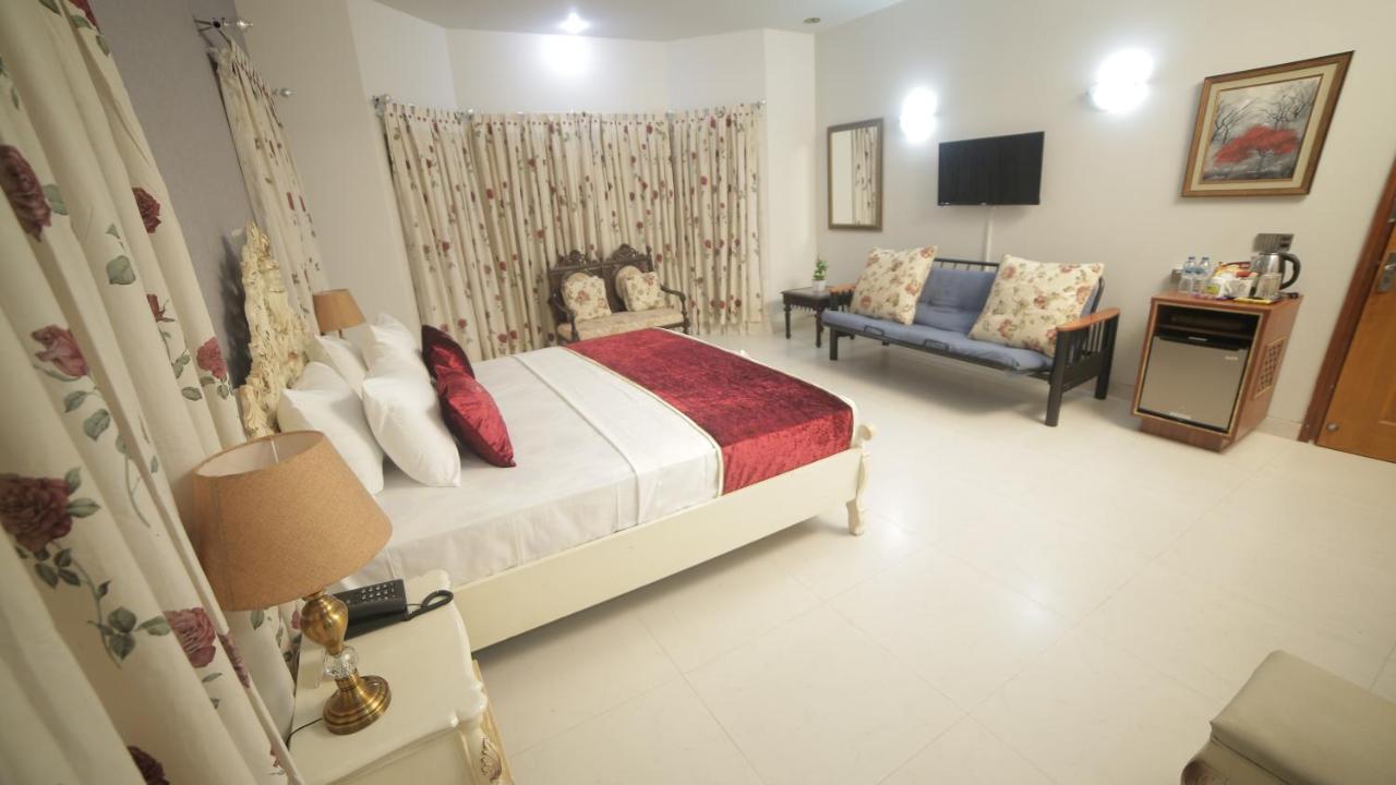 Four Squares Karachi Bed and Breakfast Eksteriør billede
