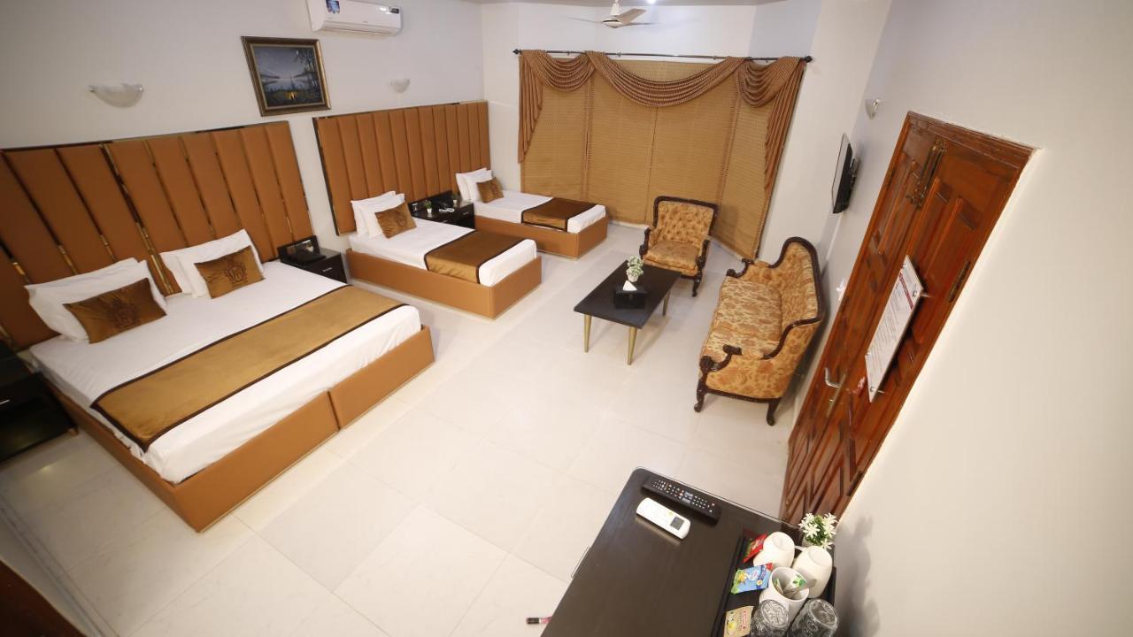 Four Squares Karachi Bed and Breakfast Eksteriør billede